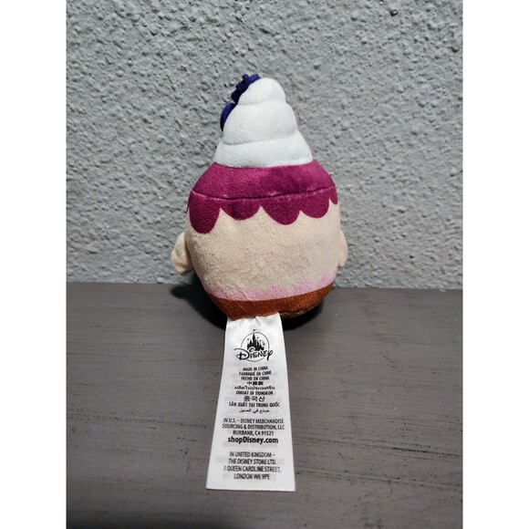 Disney Munchlings Baked Treats Daisy Duck Trippleberry Cheesecake Plush - Picture 7 of 8